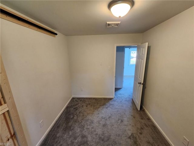 213 Picard DR, Newport News, VA 23602