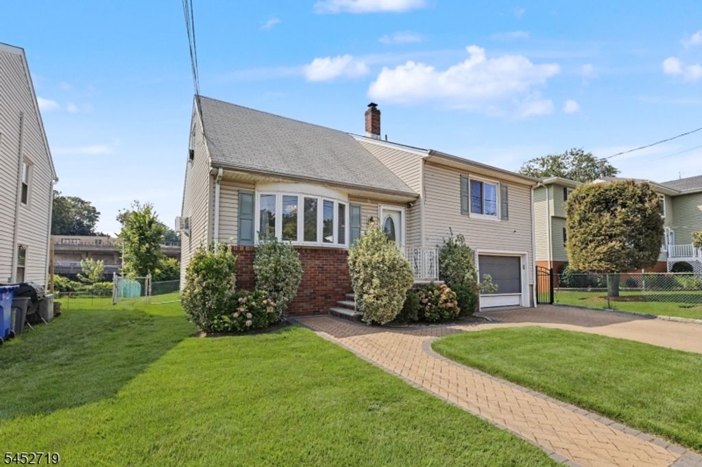 378 Riverside Ave, Rutherford Boro, NJ 07070 — photo 2