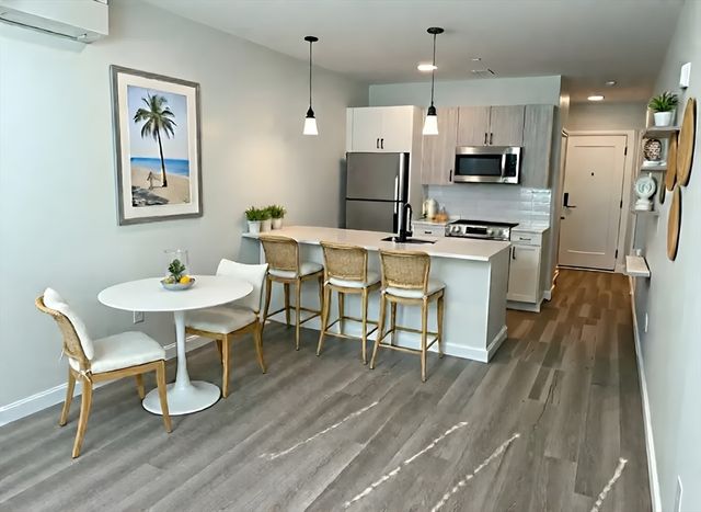 10 Somerset 304S, Winthrop, MA 02152