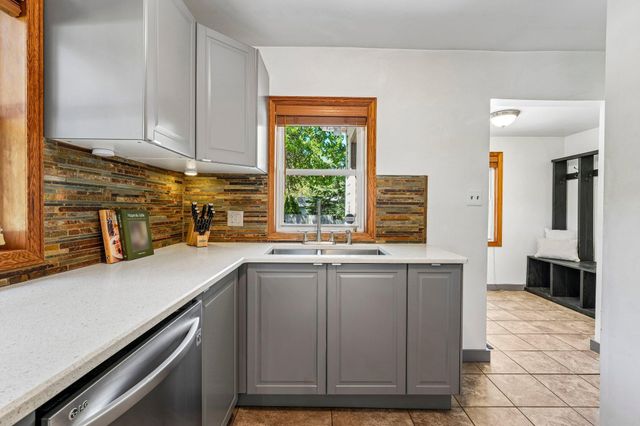 7710 Groveland Road, Mounds View, MN 55112