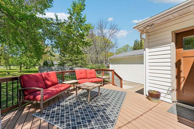 7710 Groveland Road, Mounds View, MN 55112