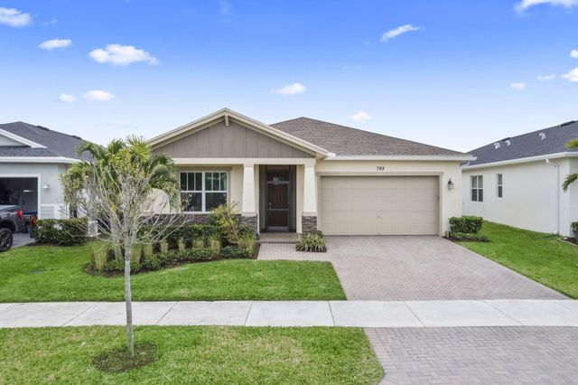792 SE Bloomfield Road, Port St Lucie, FL 34986