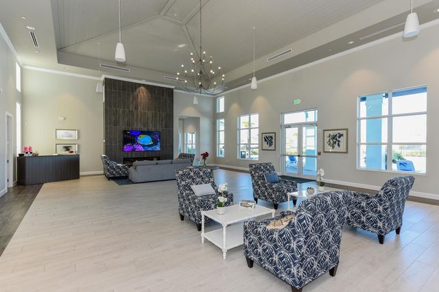 792 SE Bloomfield Road, Port St Lucie, FL 34986