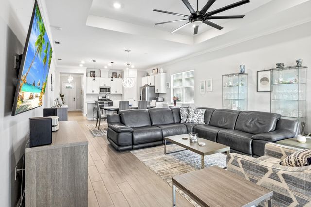 792 SE Bloomfield Road, Port St Lucie, FL 34986