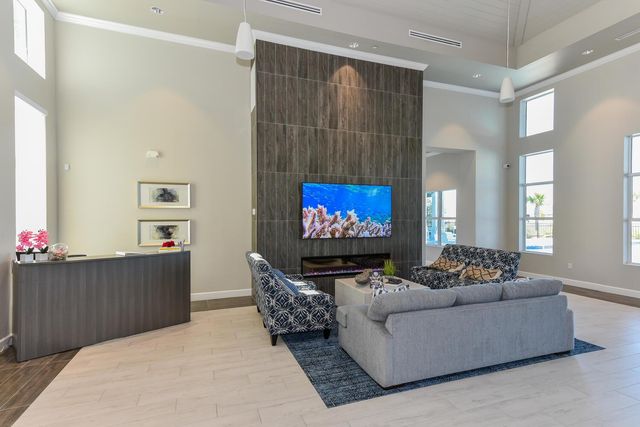 792 SE Bloomfield Road, Port St Lucie, FL 34986