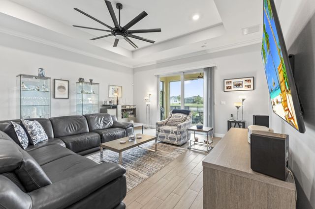 792 SE Bloomfield Road, Port St Lucie, FL 34986