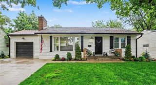 7515 Juniper Drive, Prairie Village, KS 66208