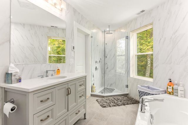 11 Weeping Birches Lane, Thornton, NH 03285