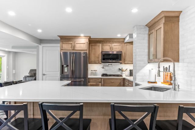 11 Weeping Birches Lane, Thornton, NH 03285