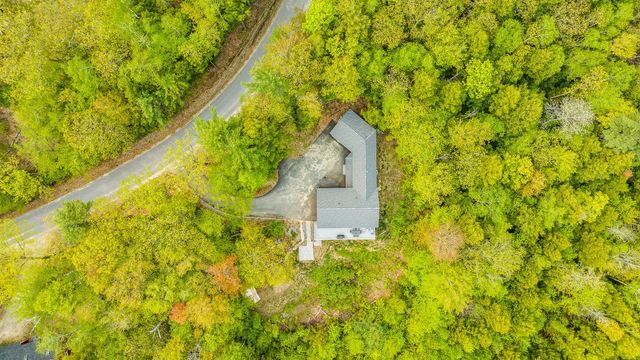11 Weeping Birches Lane, Thornton, NH 03285