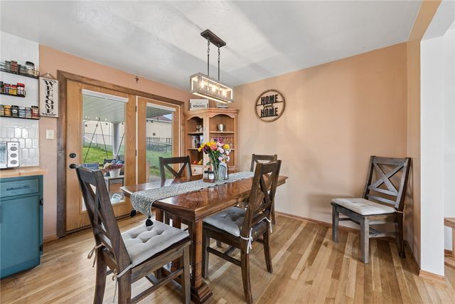 707 Glencairn St, West Mifflin, PA 15122