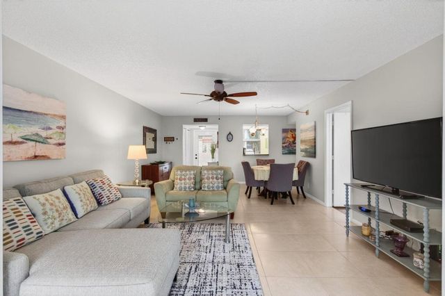 10 Willowbrook 205, Delray Beach, FL 33446