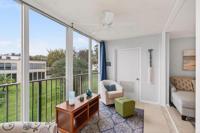 10 Willowbrook 205, Delray Beach, FL 33446