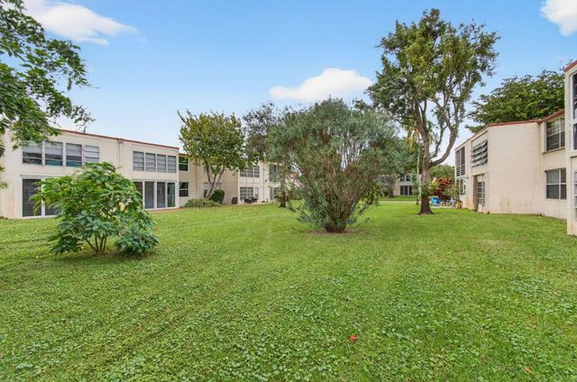 10 Willowbrook 205, Delray Beach, FL 33446
