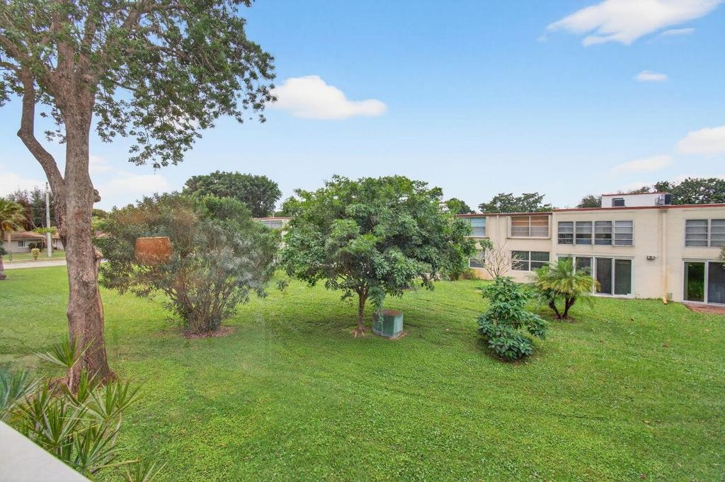 10 Willowbrook 205, Delray Beach, FL 33446