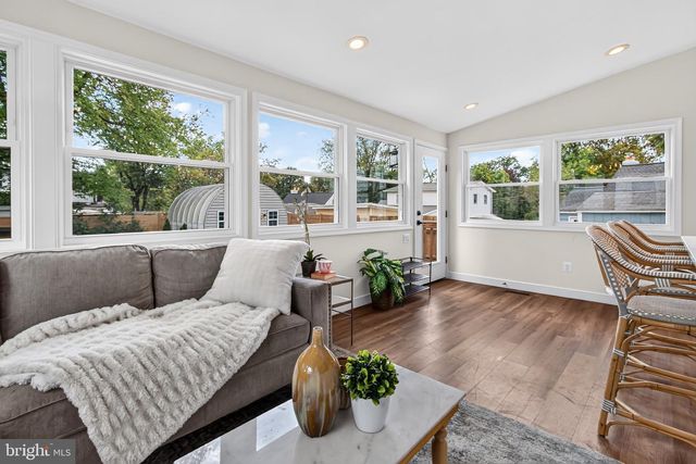 6709 JEFFERSON AVE, Falls Church, VA 22042