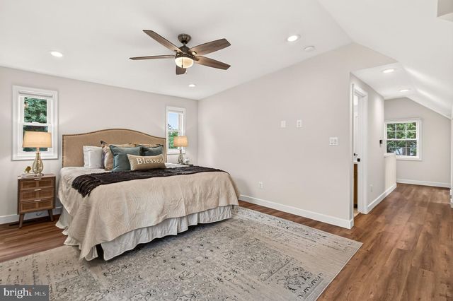 6709 JEFFERSON AVE, Falls Church, VA 22042