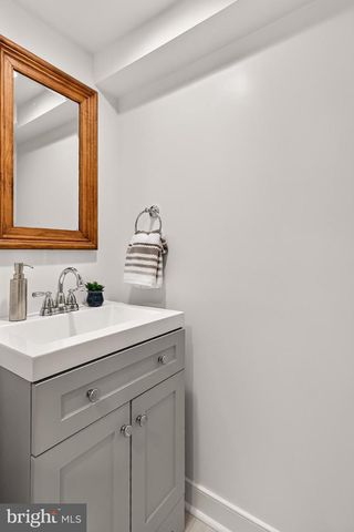 6709 JEFFERSON AVE, Falls Church, VA 22042