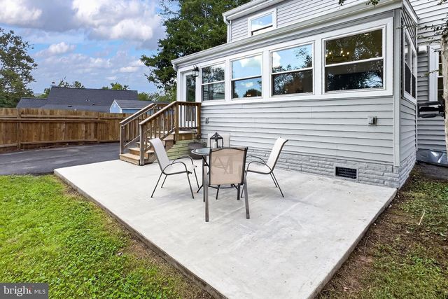 6709 JEFFERSON AVE, Falls Church, VA 22042