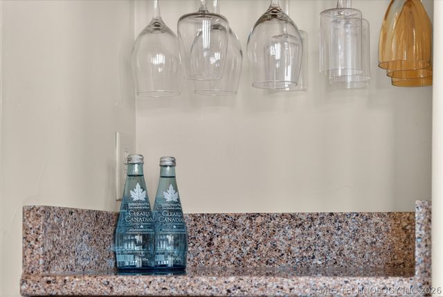 38 Oakwood Drive, Cartwright, OK 74731