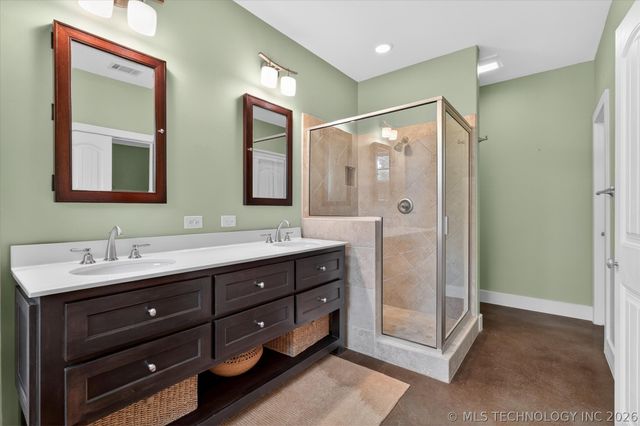 38 Oakwood Drive, Cartwright, OK 74731