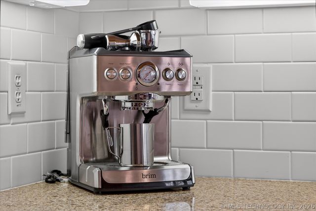 38 Oakwood Drive, Cartwright, OK 74731