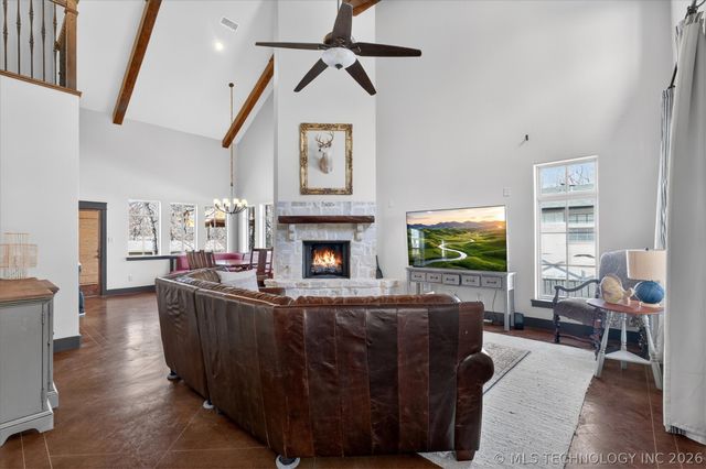 38 Oakwood Drive, Cartwright, OK 74731