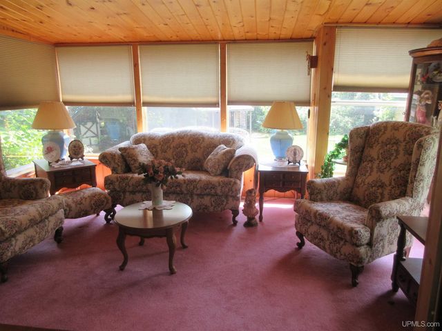 902 Putnam Street, Wakefield, MI 49968