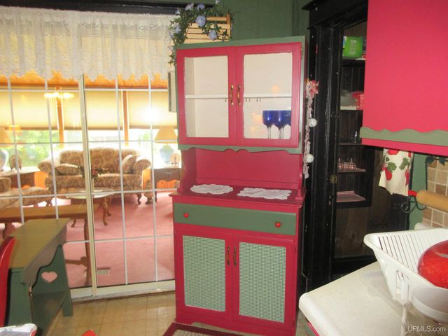 902 Putnam Street, Wakefield, MI 49968