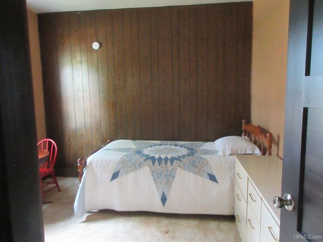 902 Putnam Street, Wakefield, MI 49968