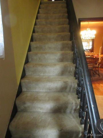 902 Putnam Street, Wakefield, MI 49968