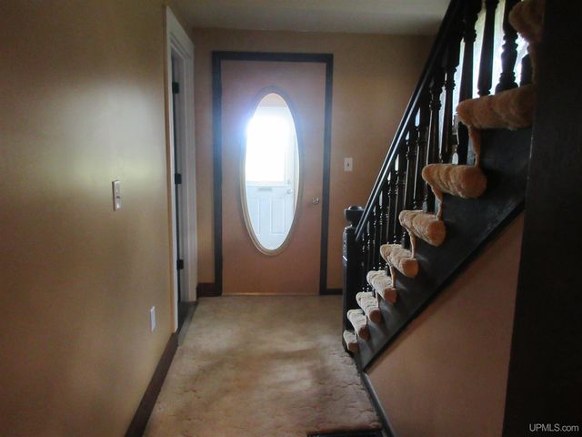 902 Putnam Street, Wakefield, MI 49968