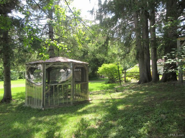 902 Putnam Street, Wakefield, MI 49968