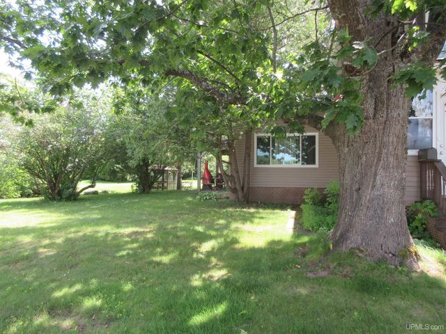 902 Putnam Street, Wakefield, MI 49968