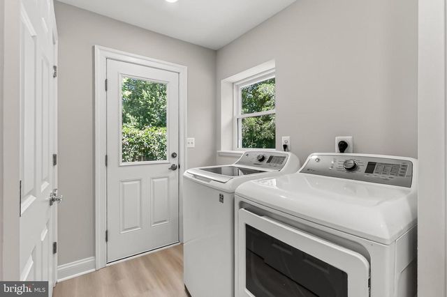201 LONGVIEW DR, Alexandria, VA 22314