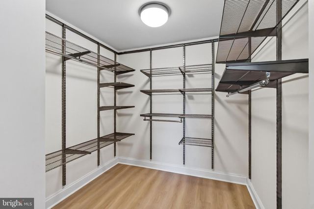 201 LONGVIEW DR, Alexandria, VA 22314