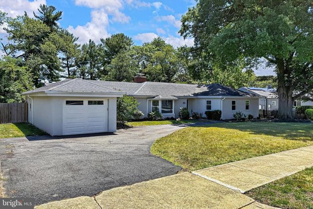 201 LONGVIEW DR, Alexandria, VA 22314