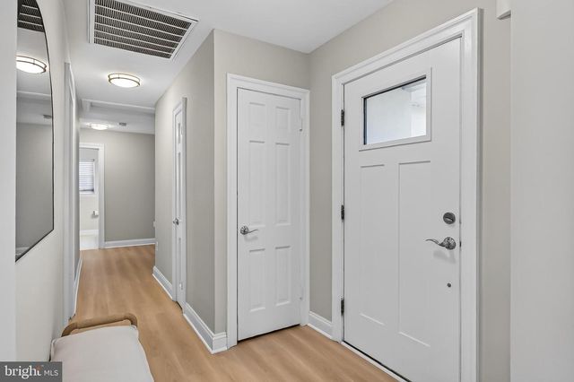 201 LONGVIEW DR, Alexandria, VA 22314