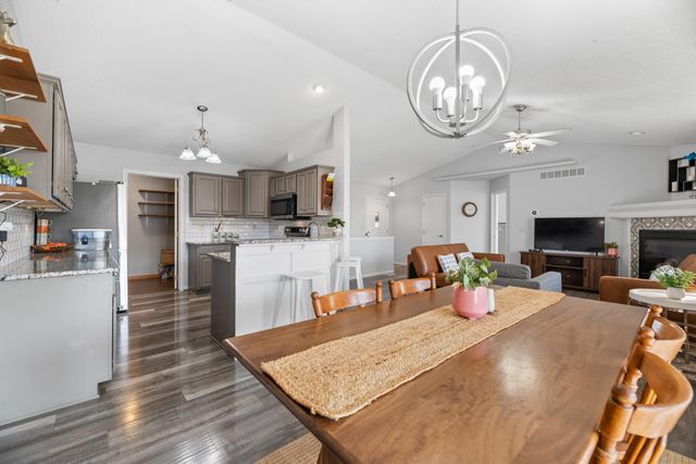 8305 E Old Mill St, Wichita, KS 67226