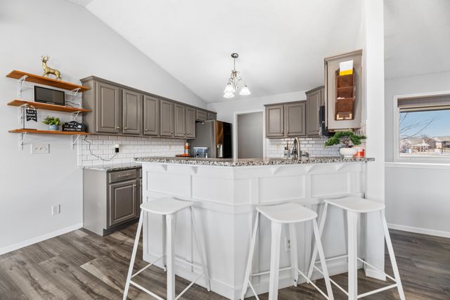 8305 E Old Mill St, Wichita, KS 67226