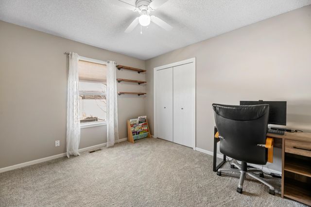 8305 E Old Mill St, Wichita, KS 67226