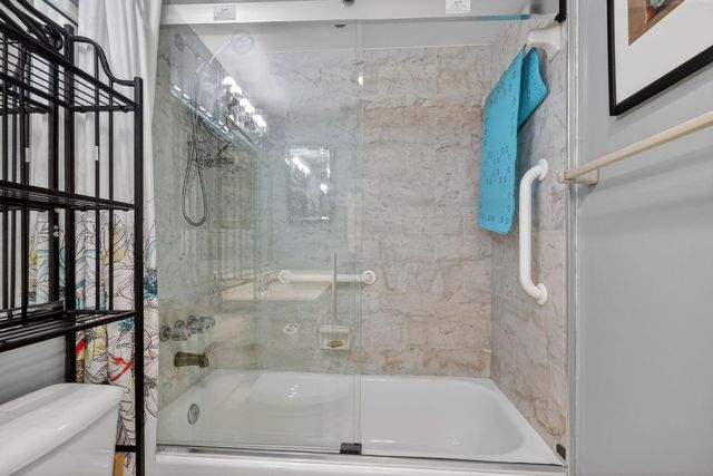 9410 N Hollybrook Lake Drive 303, Pembroke Pines, FL 33025