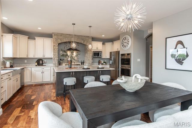 485 Cambridge Manor Drive, Wentzville, MO 63385