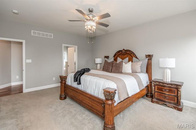 485 Cambridge Manor Drive, Wentzville, MO 63385