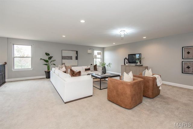 485 Cambridge Manor Drive, Wentzville, MO 63385