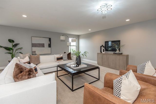 485 Cambridge Manor Drive, Wentzville, MO 63385