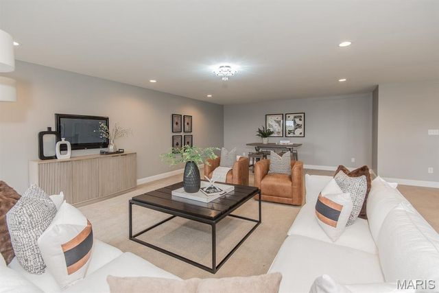 485 Cambridge Manor Drive, Wentzville, MO 63385