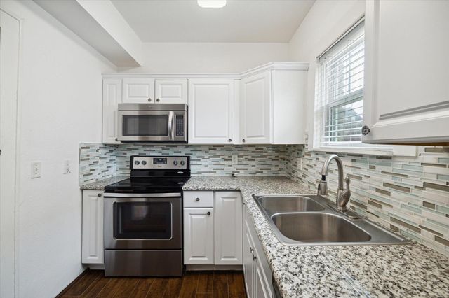 2611 Isabella Street, Houston, TX 77004