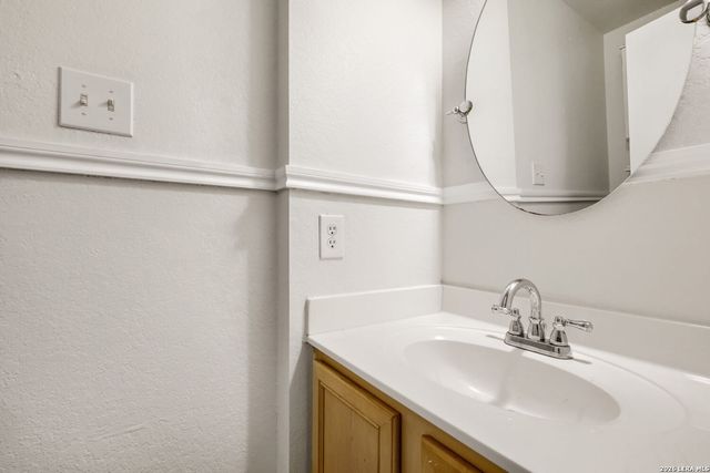 34 Basin Elm, San Antonio, TX 78239