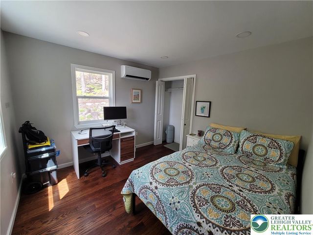 3422 Pocono Drive, East Stroudsburg, PA 18302